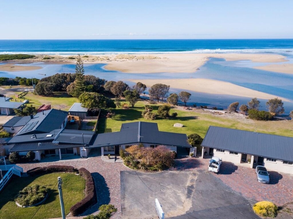 Pelican Sands Scamander 4*