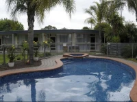Warrina Motor Inn 3*