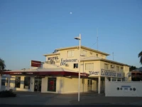 Endeavour Inn Emu Park 3*