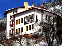Four Seasons Retreat 
