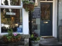 Autumn Leaves Guest House 3*