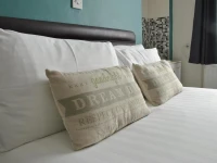 Taunton House 3*