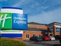 Holiday Inn Express Manchester East 3*