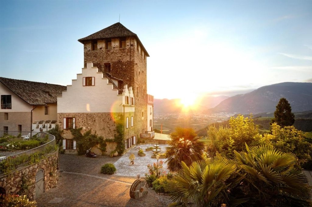 Schloss Hotel Korb 4*