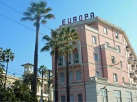 Europa 4*