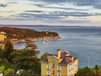 Hotel Riviera & Maximilians 4*