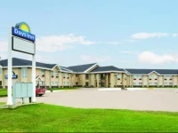 Days Inn High Prairie 2*