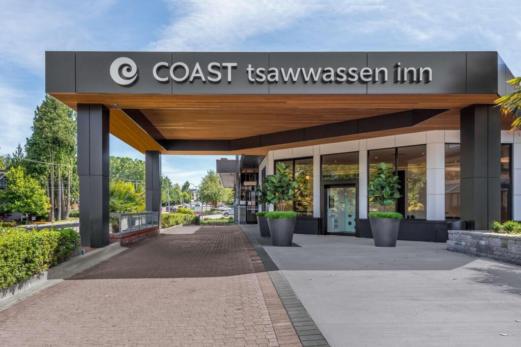 Coast Tsawwassen Inn 3*