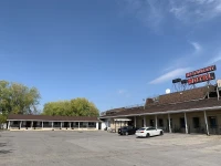 7 West Motel 2*