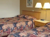 Howard Johnson Kelowna 2*
