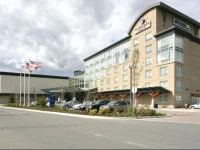 Coast Hotel & Convention Centre 3*