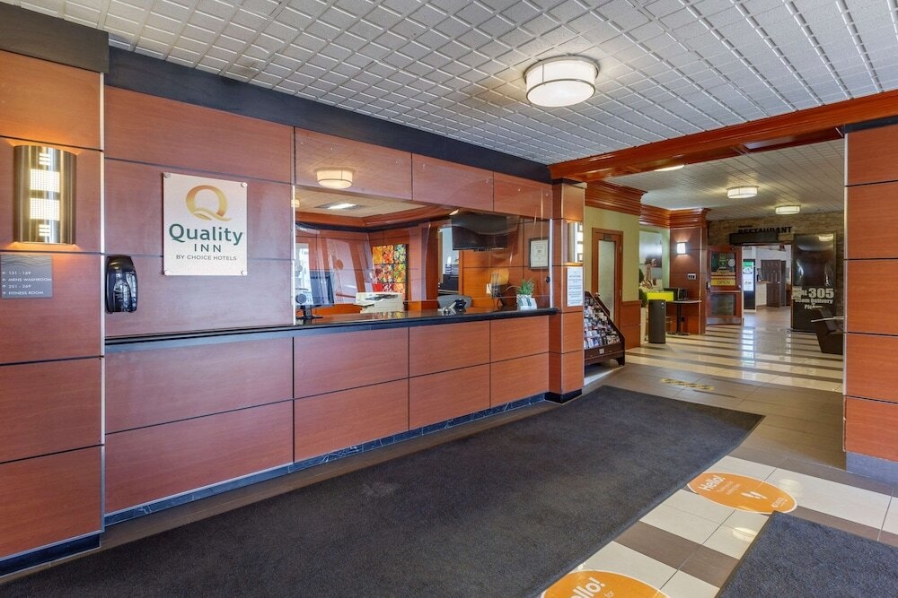 Comfort Inn Toronto Airport 2*