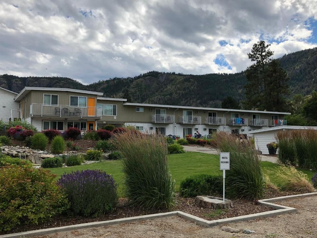 Holiday Beach Resort Motel 2*