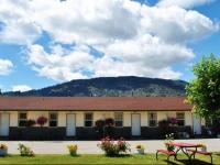 Boundary Motel 2*