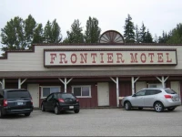 Frontier Motel 2*