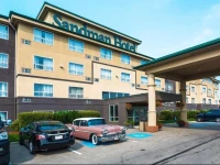 Sandman Hotel Red Deer 3*