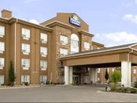 Days Inn and Suites Strathmore 2*