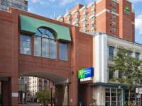 Holiday Inn Express Toronto Downtown 3*