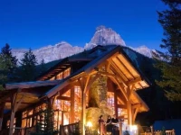 Cathedral Mountain Lodge 4*