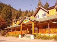Sasquatch Inn 2*