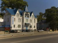 Прибрежная отель 3*