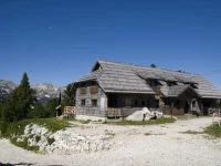 Alpine Village 3*