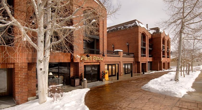 Park Plaza Resort 3*