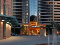 Hilton Suites Phoenix 3*