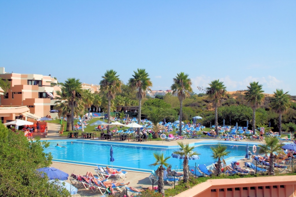 Auramar Beach Resort 3*