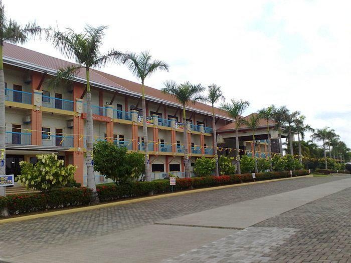8 Waves Hotel San Rafael 3*