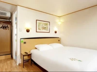 Campanile Issoudun 2*