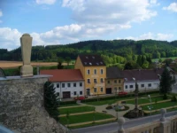 Hradec 3*