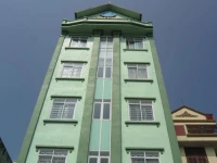 Paramount Hotel 