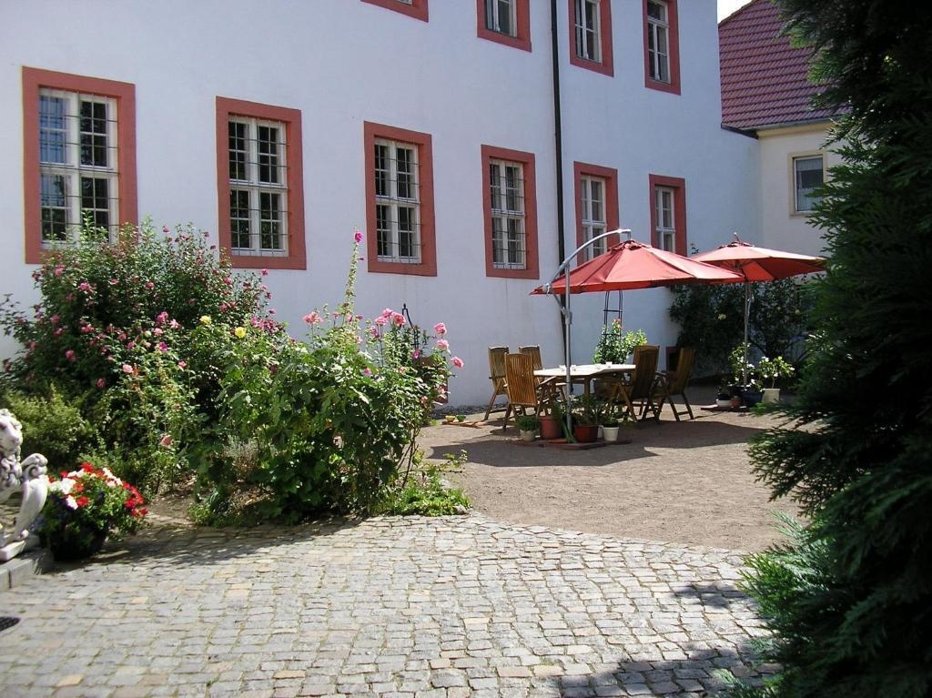 Schloss Triestewitz 2*