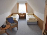 Rantum Dorf - Ferienappartments im Reetdachhaus 3 1*