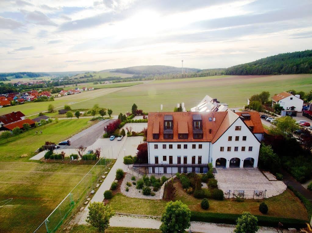 Landhotel Geiselwind 4*
