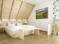 Schlegelhof 2*