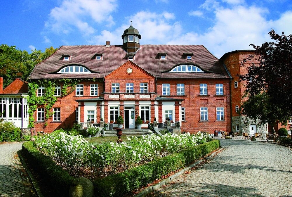 Schloss Basthorst 4*