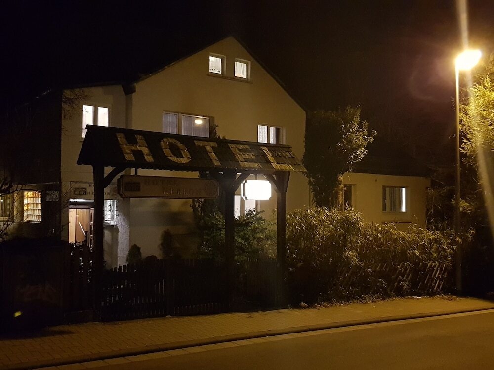 Hebron-Hotel Kronberg 3*