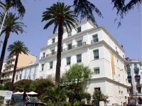 Le Canberra 3*
