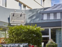 Neues Parkhotel 3*