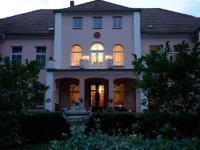 Schlosshotel Frauenmark 3*