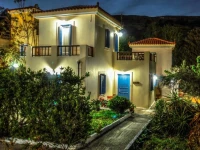 Mainades Maisonettes and Studios 2*