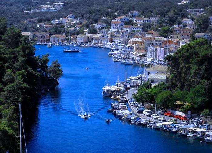 Georgia Rarri Paxoi 