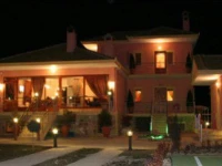 Ammos Luxury Suites 2*