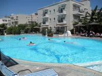 Peridis Family Resort 4*