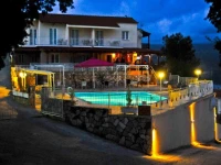 Lefteris Village 2*