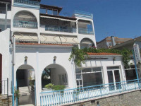 Pella