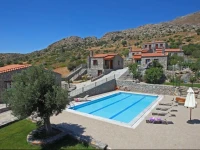 Vrachos Villas 3*
