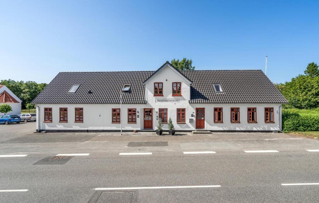 Skjoldbjerg Garnihotel 3*